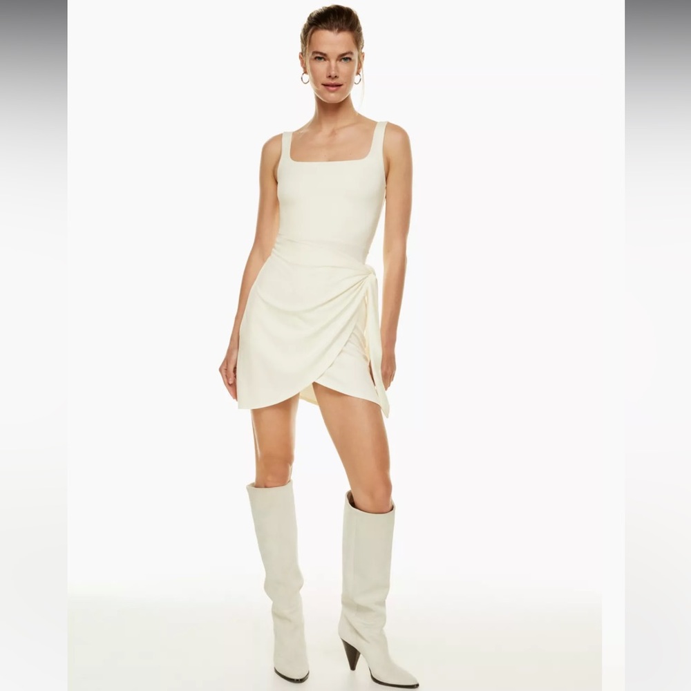 Aritzia Wilfred Saturn Mini Wrap Dress